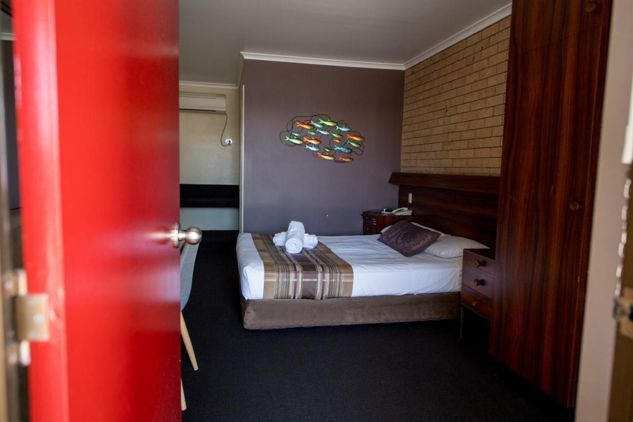 Sarina Motor Inn المظهر الخارجي الصورة