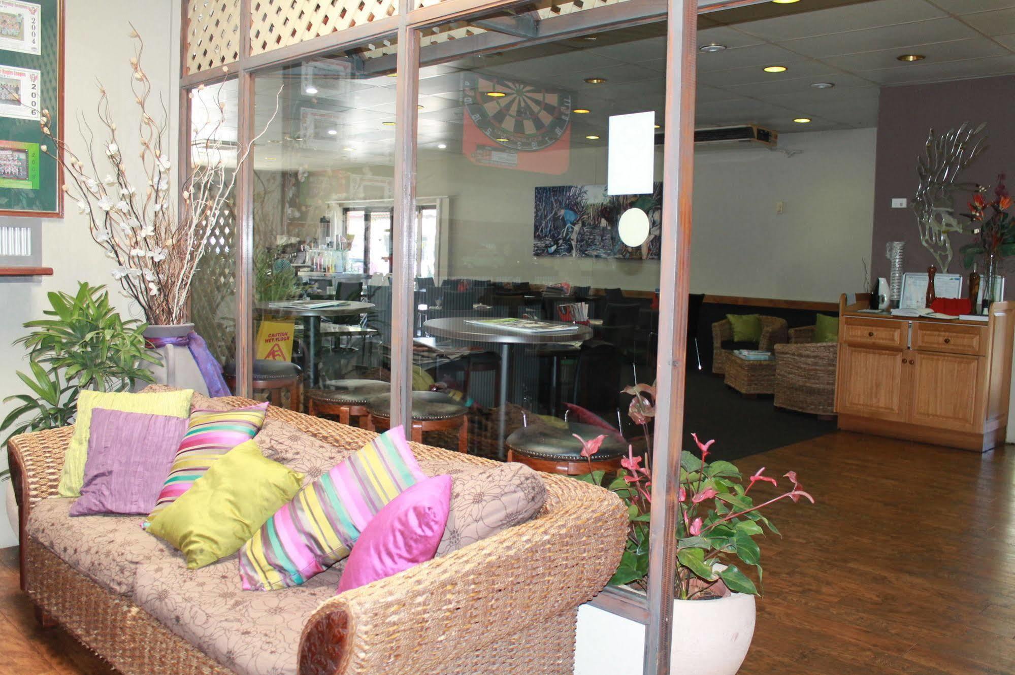 Sarina Motor Inn المظهر الخارجي الصورة