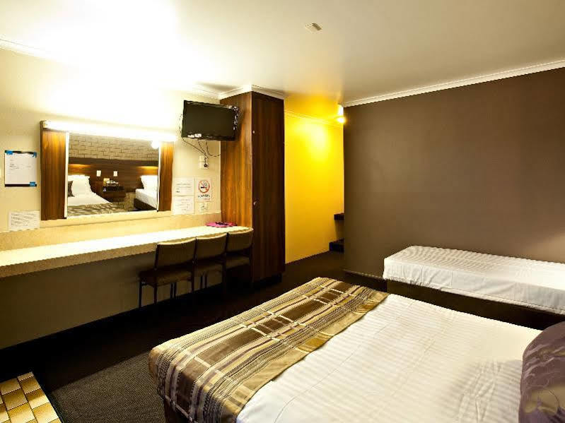 Sarina Motor Inn المظهر الخارجي الصورة