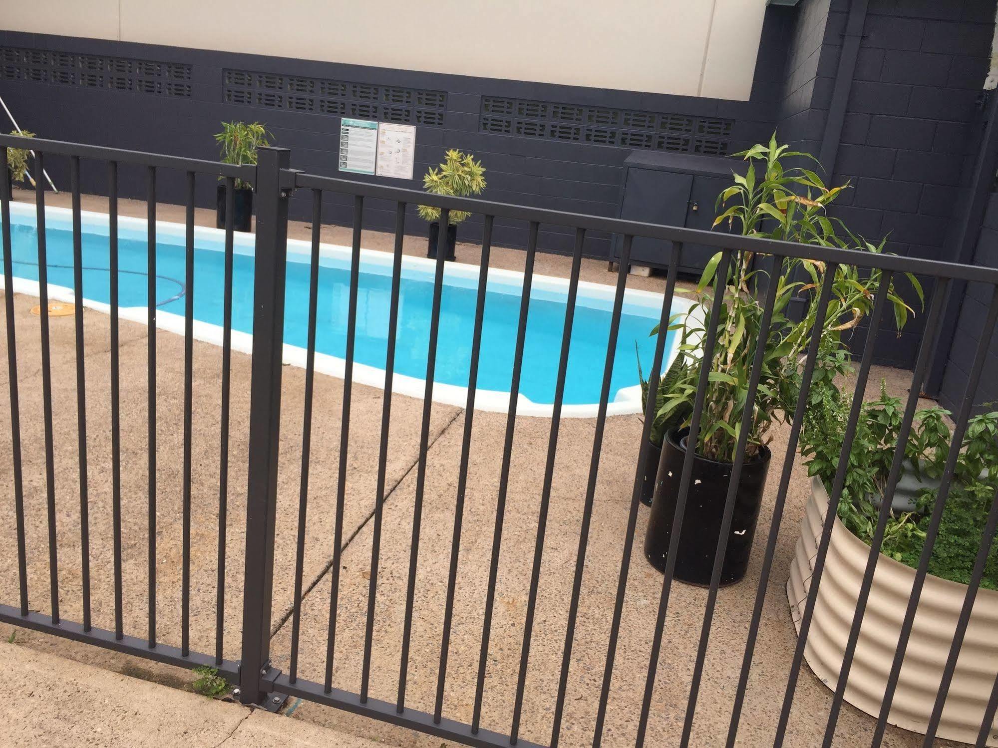 Sarina Motor Inn المظهر الخارجي الصورة