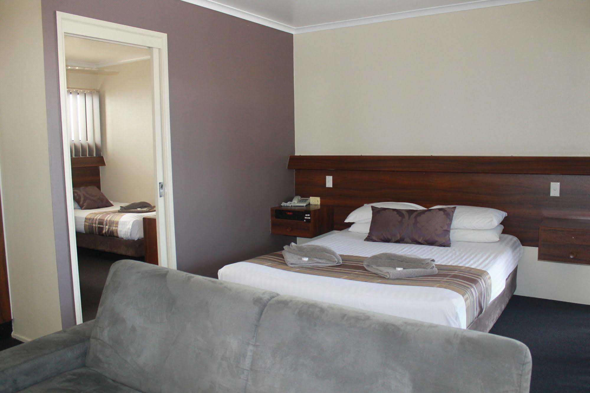 Sarina Motor Inn المظهر الخارجي الصورة