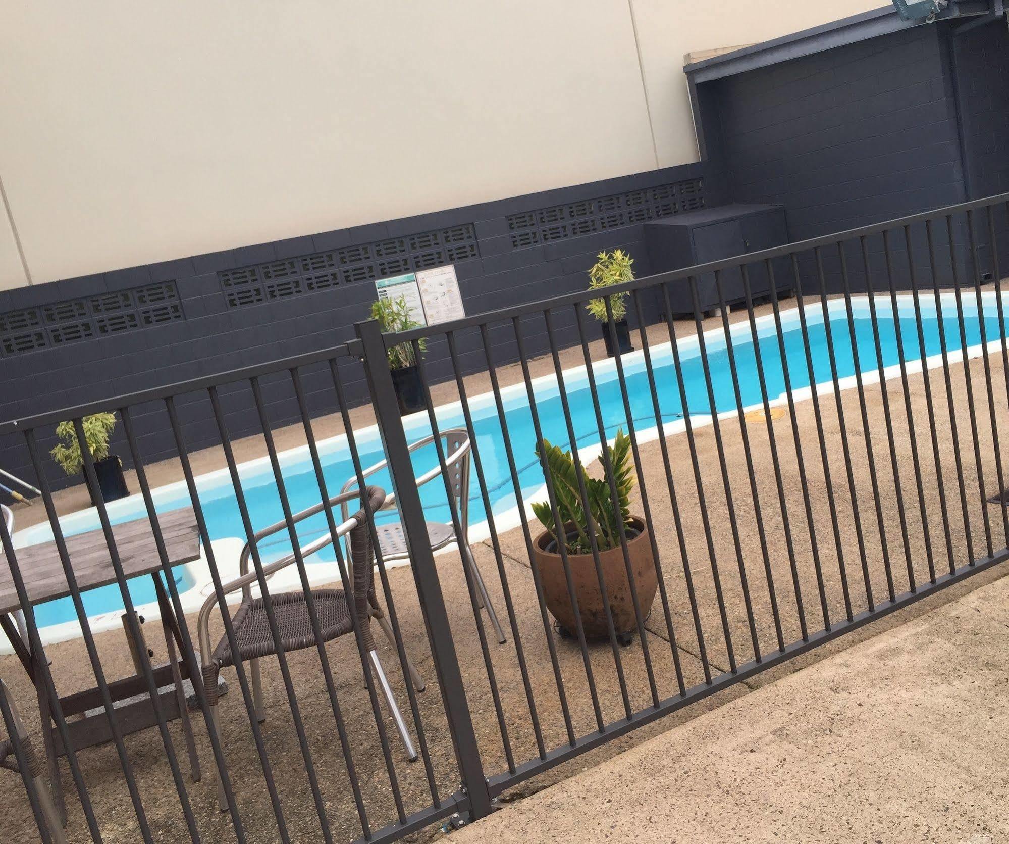 Sarina Motor Inn المظهر الخارجي الصورة