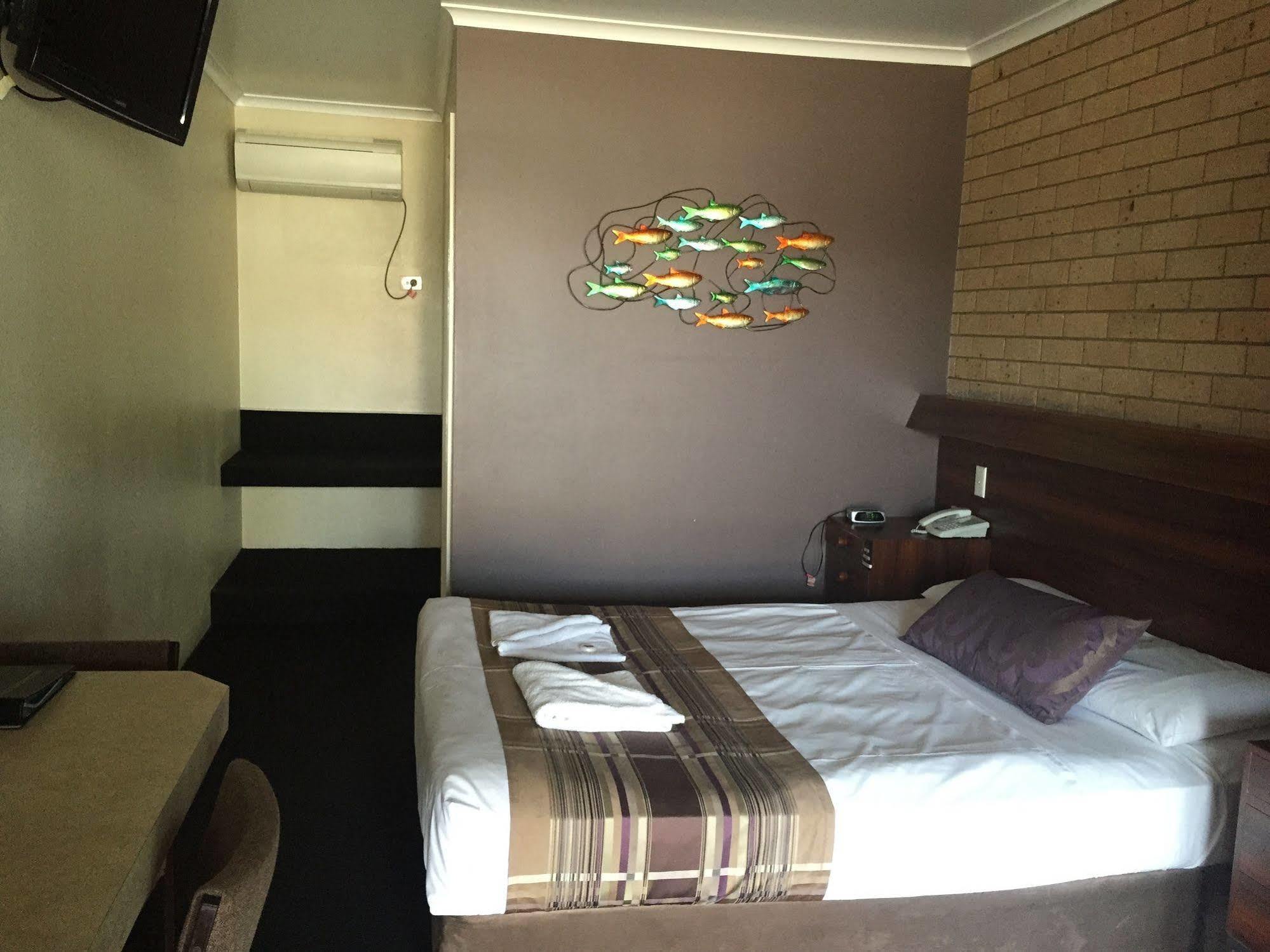 Sarina Motor Inn المظهر الخارجي الصورة