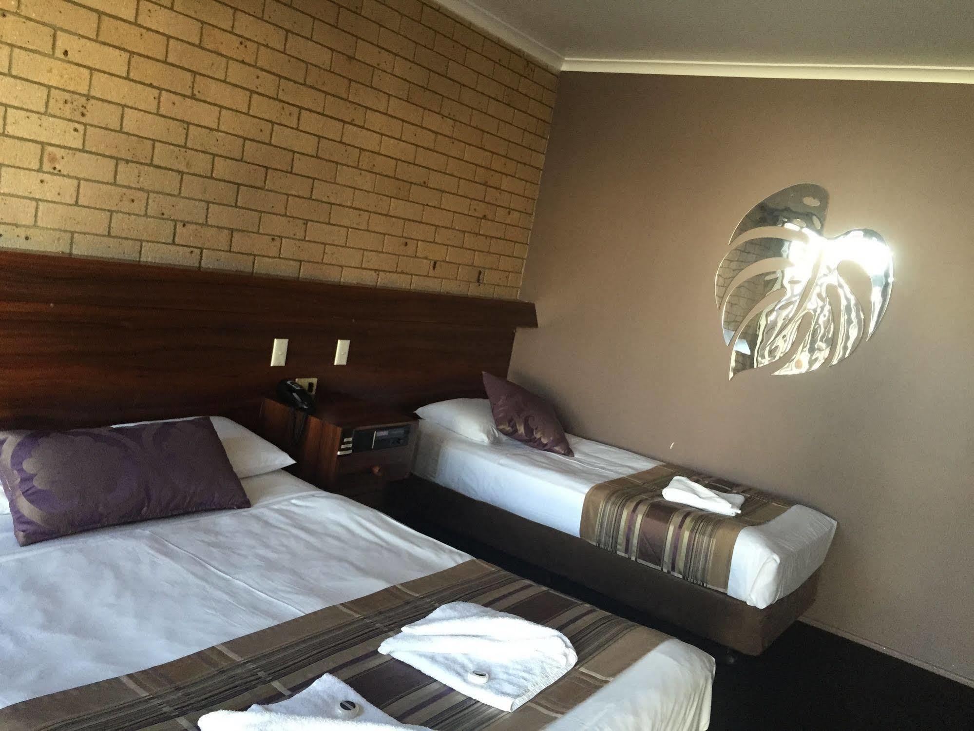 Sarina Motor Inn المظهر الخارجي الصورة