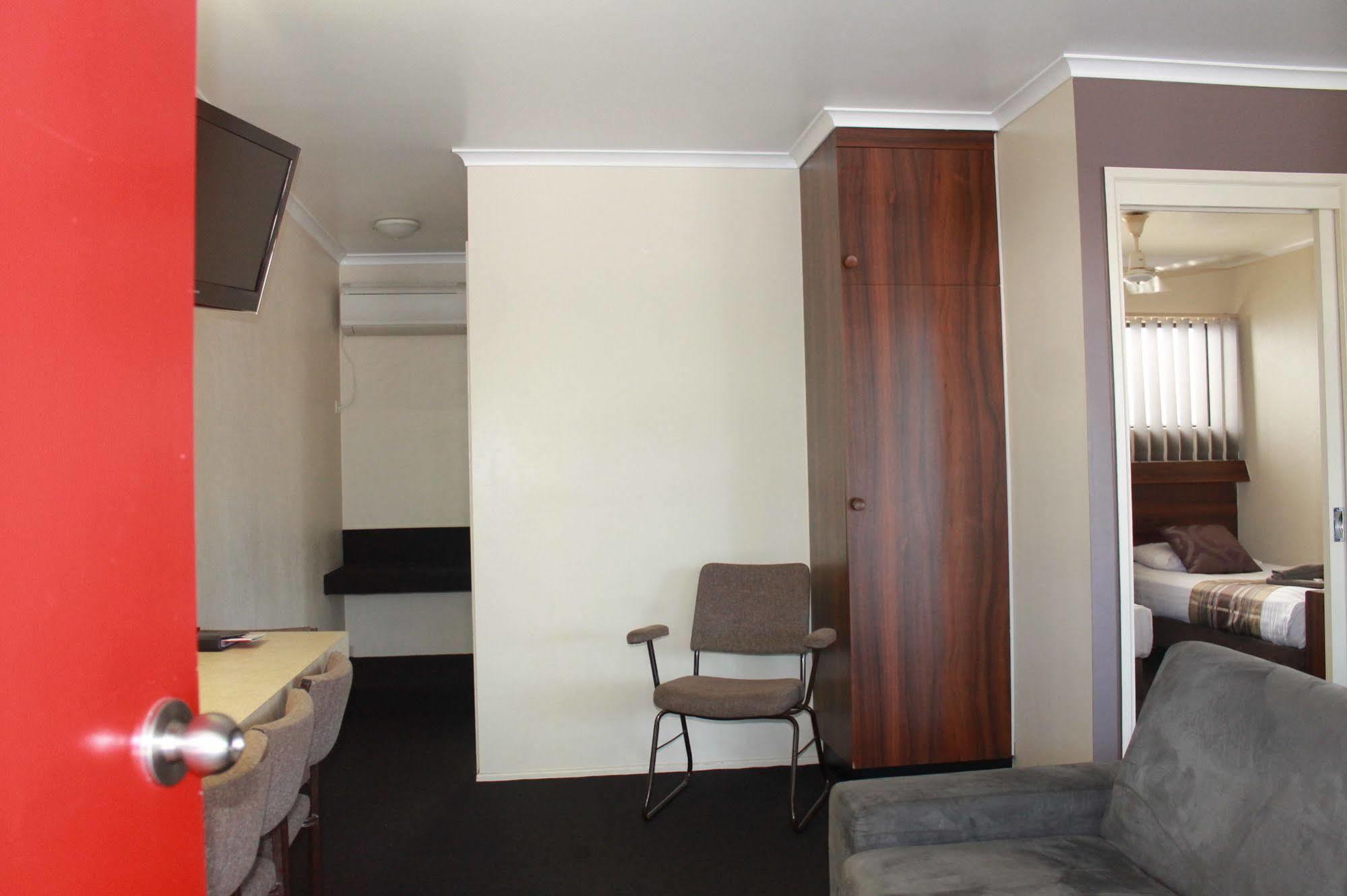 Sarina Motor Inn المظهر الخارجي الصورة